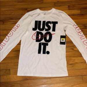 Men’s small Nike long sleeve t shirt